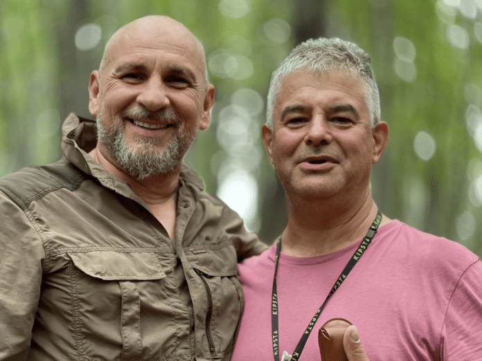 Cristi Bozgan and Remus Lăzăreanu, founders of Intelligent Survival