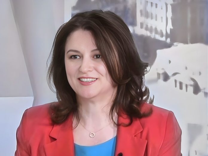 Ioana Arsenie, Founder Trusted Advisor Strategy & Finance