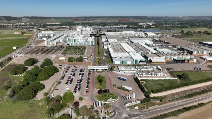 Renault considers producing compact EVs in Spain