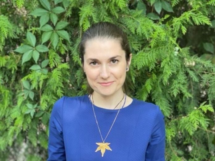 Alexandra Parlogea, founder of defy.ink