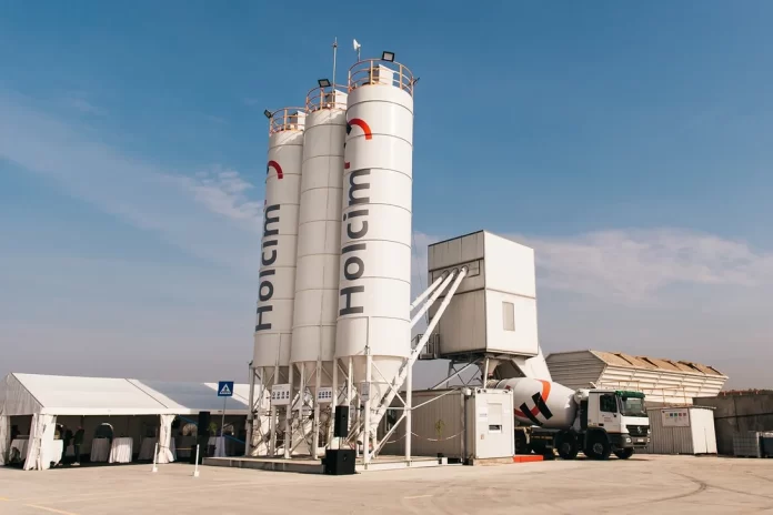 Holcim România signs agreement with CINEA for major carbon capture project in Romania