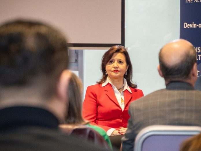 Cristina Filip, Founder Be Connected